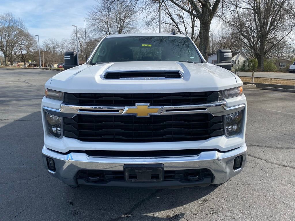Used 2025 Chevrolet Silverado 2500 LT w/ Convenience Package image 8