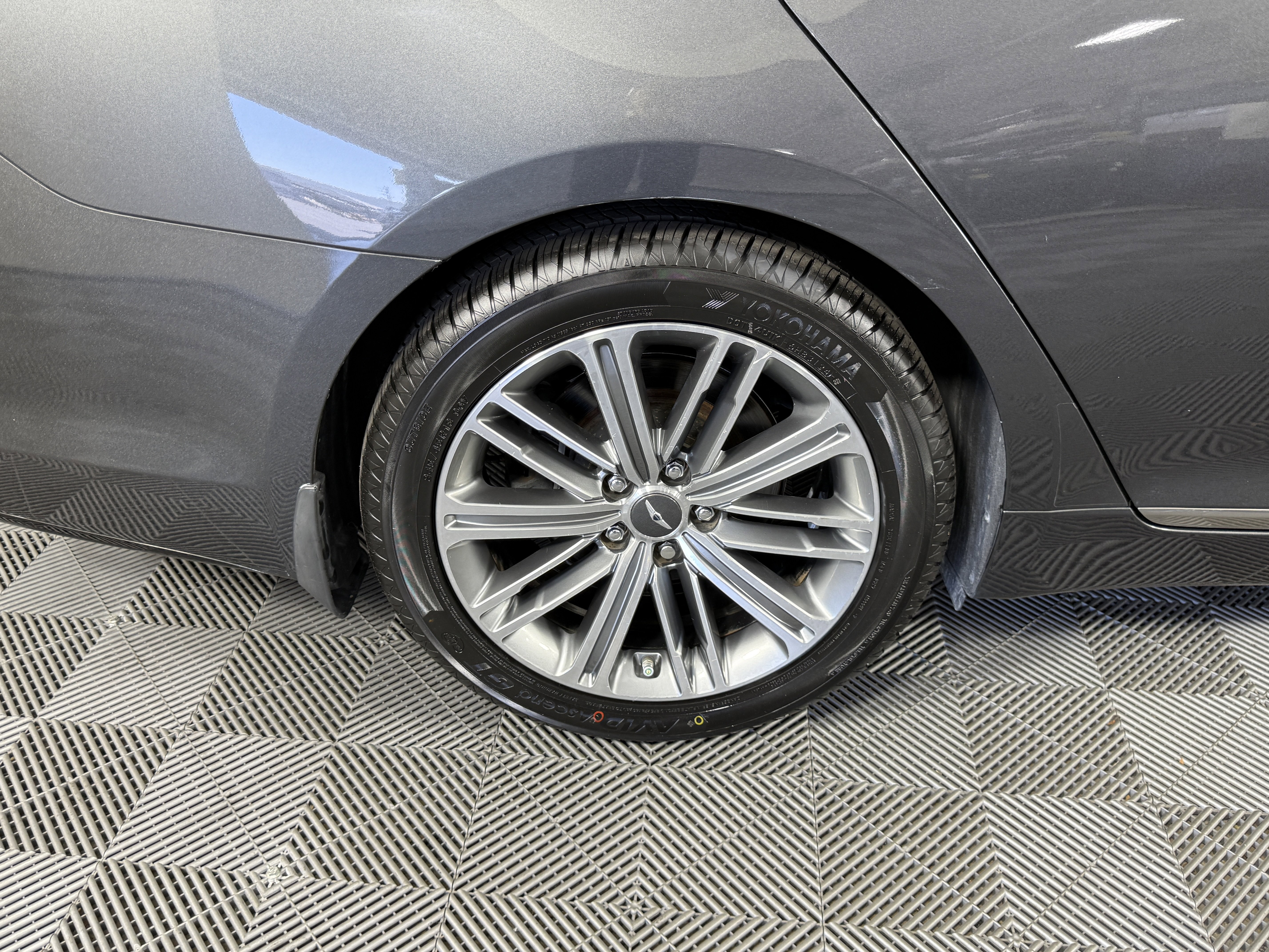 Used 2019 Genesis G80 3.8 image 28