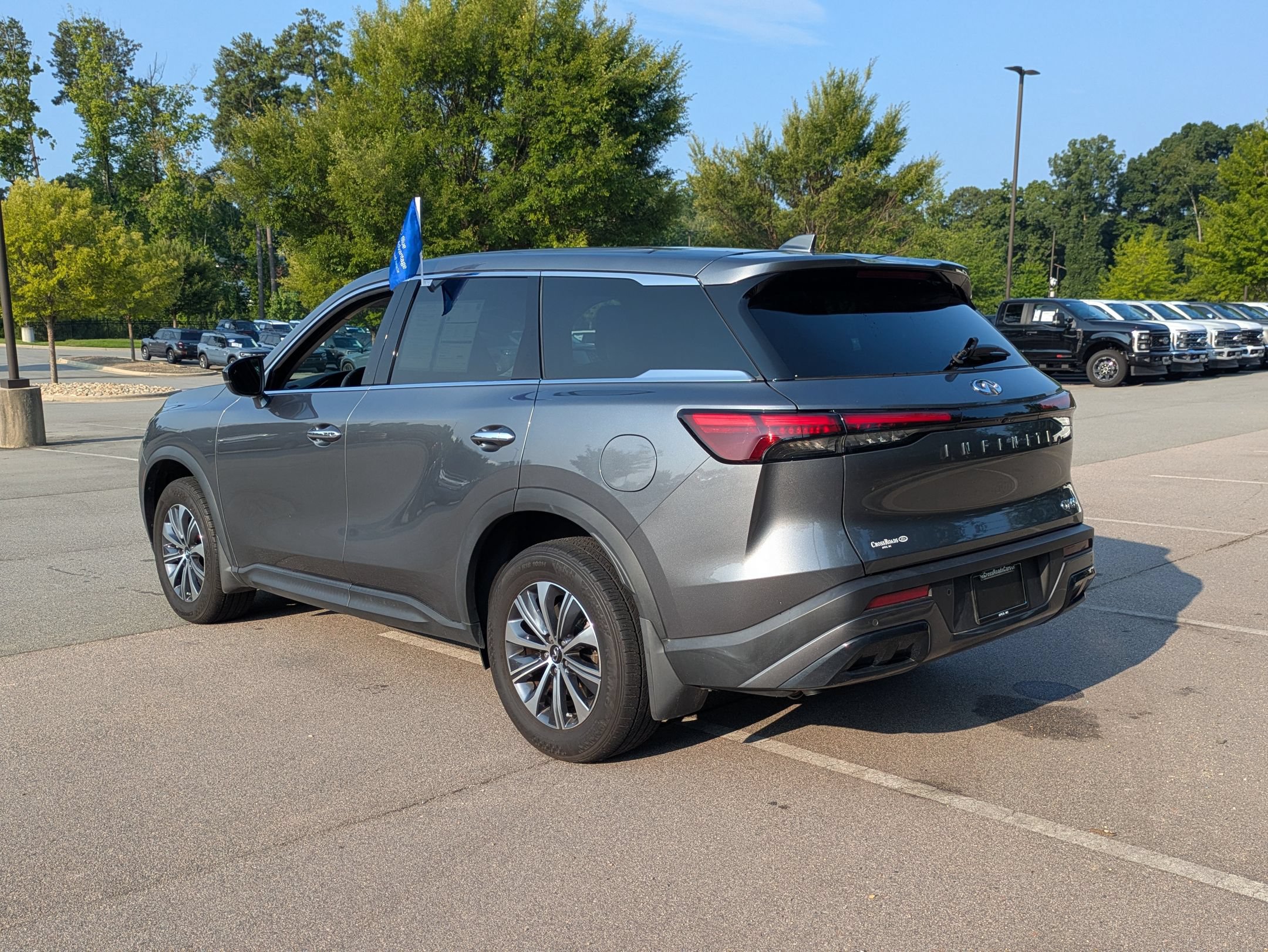 Used 2025 INFINITI QX60 Pure FWD image 6