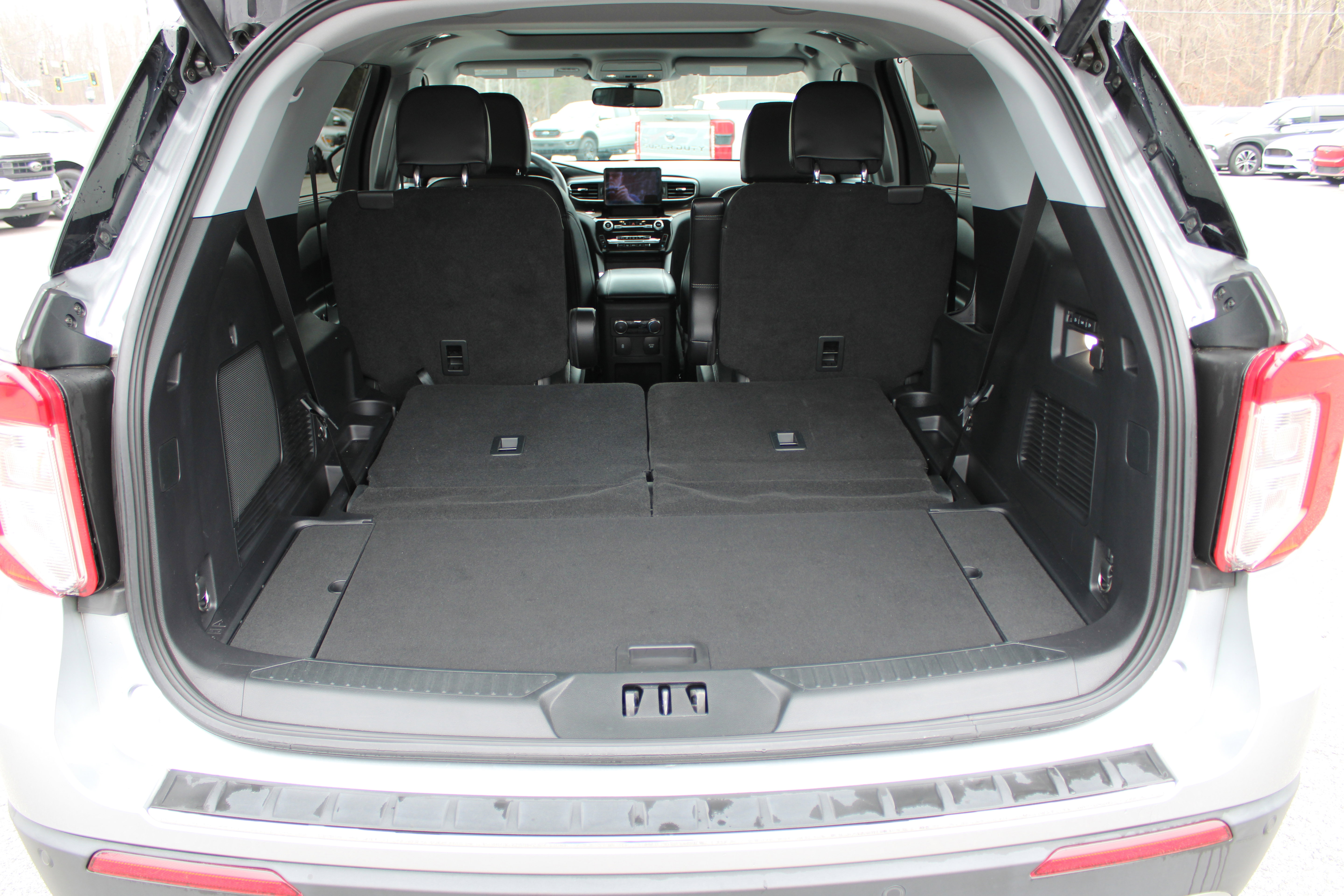 Certified 2021 Ford Explorer Limited w/ Equipment Group 301A image 13