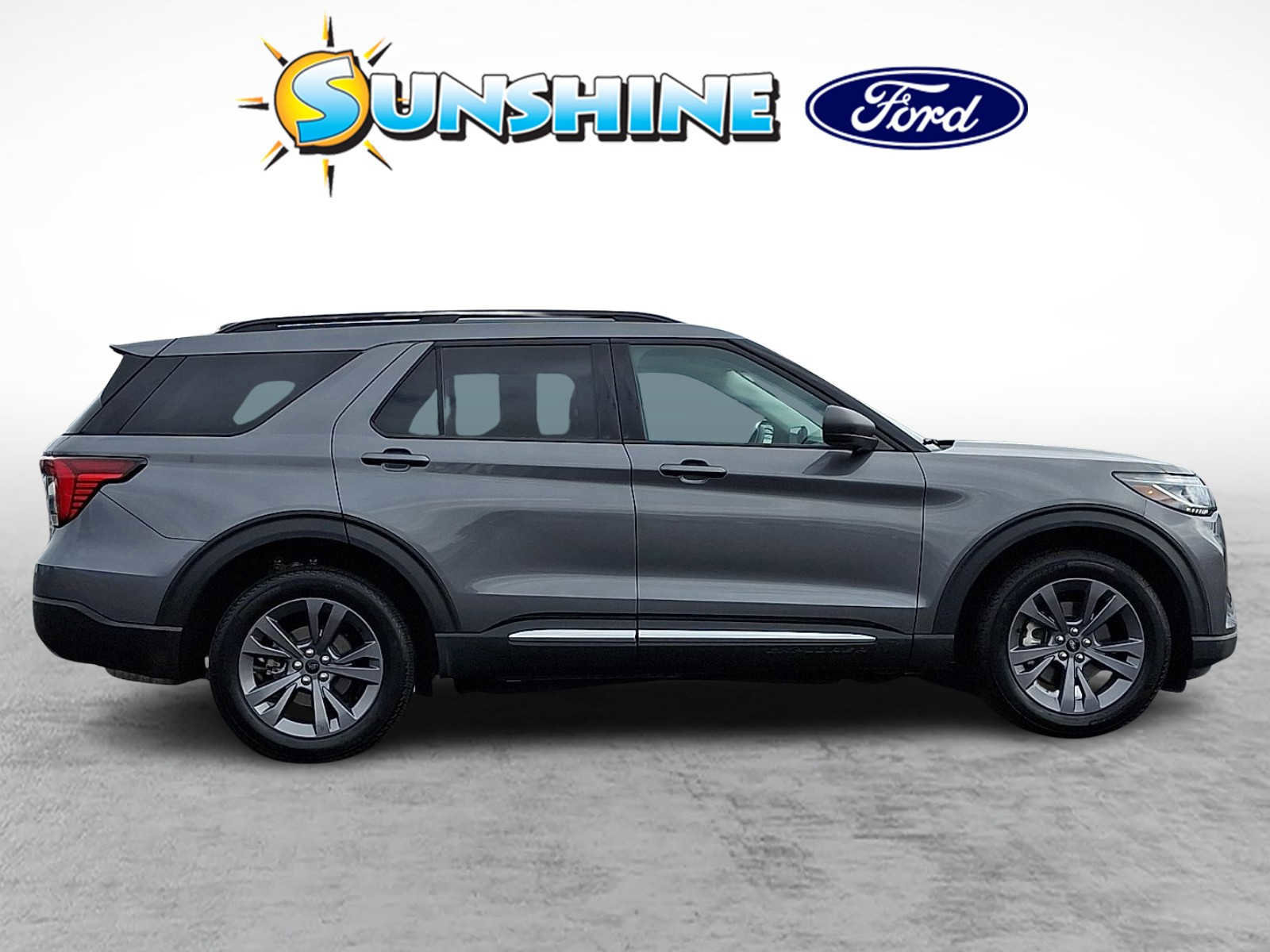 Certified 2025 Ford Explorer Active w/ Active Comfort Package image 5