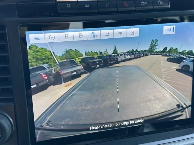 Certified 2022 Ford F150 Platinum w/ FX4 Off-Road Package AWD/4WD image 26
