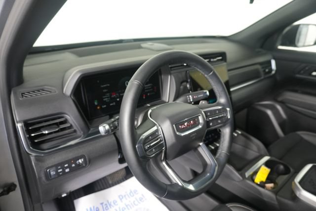 Used 2025 GMC Terrain Elevation w/ Elevation Premium Package AWD/4WD image 17