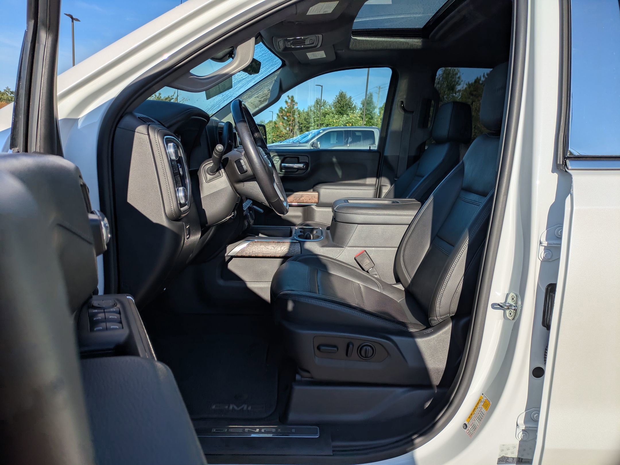 Used 2021 GMC Sierra 1500 Denali w/ Denali Ultimate Package image 14