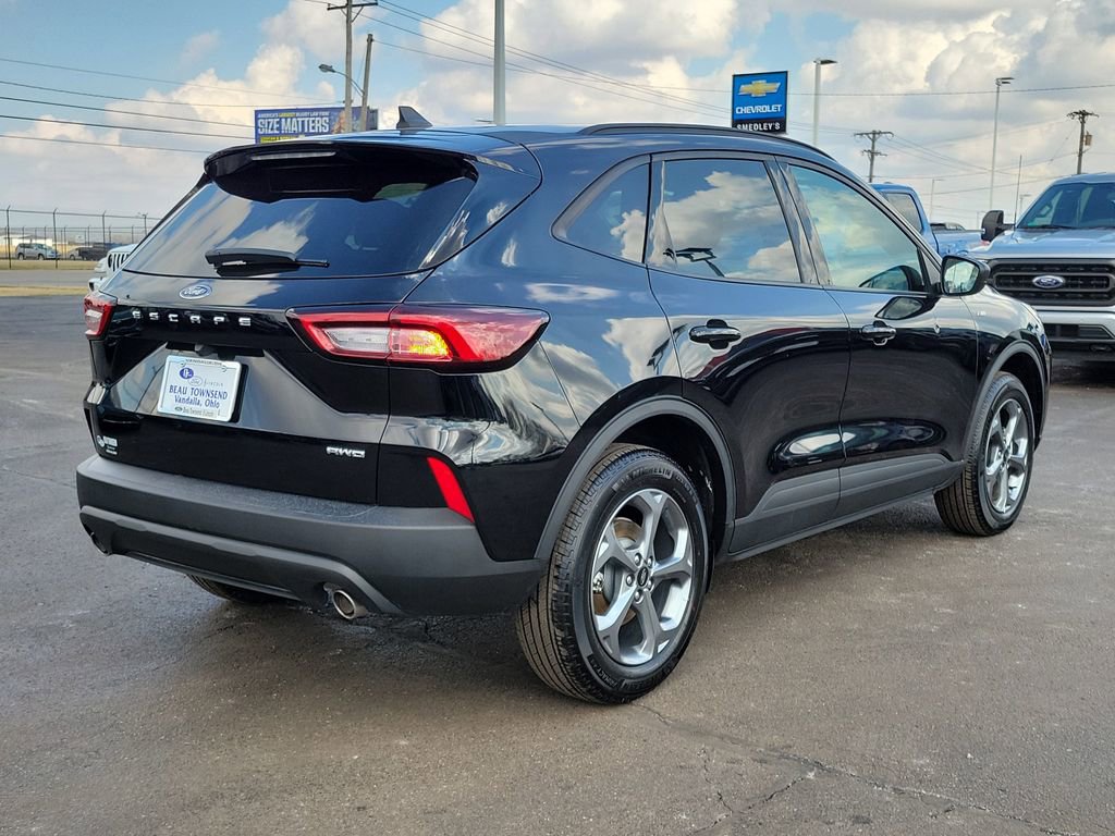 Certified 2025 Ford Escape ST-Line image 4
