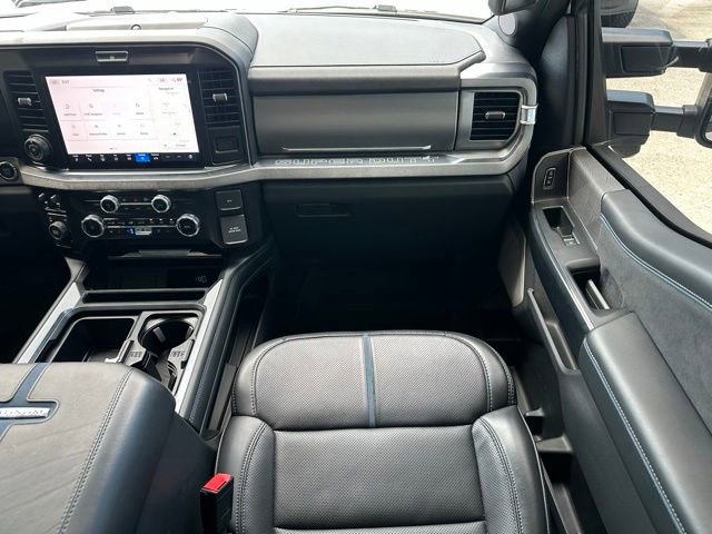 Certified 2025 Ford F450 Platinum AWD/4WD image 17