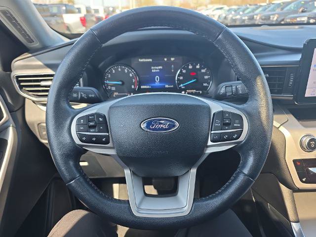 Certified 2022 Ford Explorer XLT w/ Equipment Group 202A AWD/4WD image 25