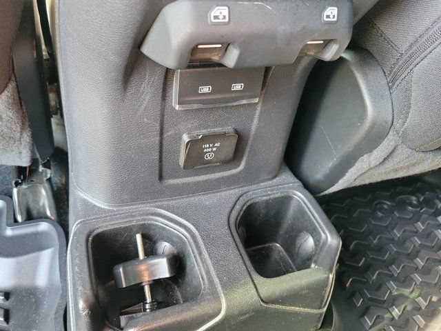 Used 2022 Jeep Gladiator Overland AWD/4WD image 17