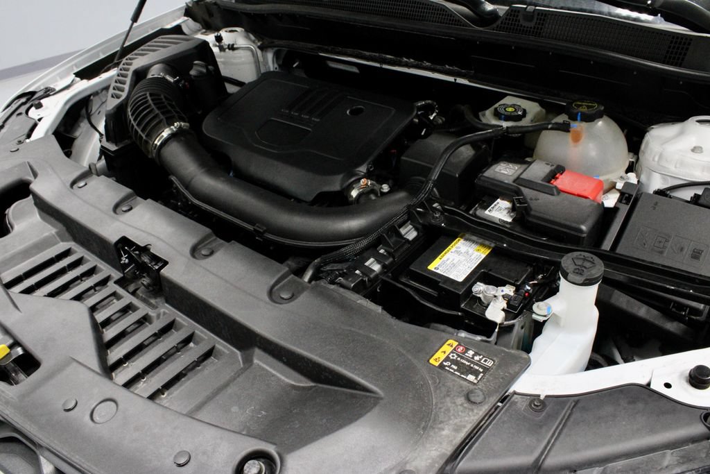 Used 2025 Chevrolet Blazer LT FWD image 17