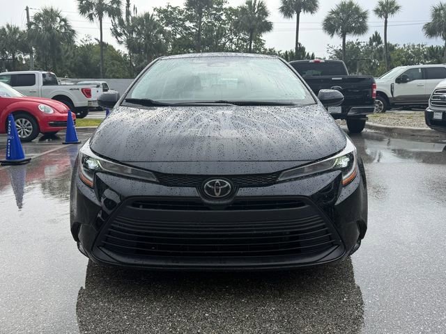 Used 2024 Toyota Corolla LE FWD image 2