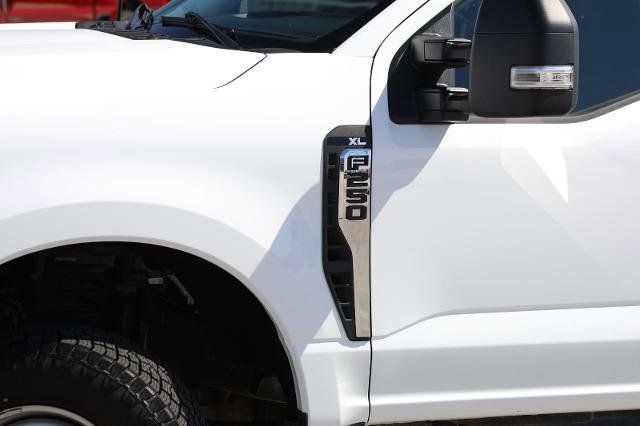 Certified 2023 Ford F250 XL AWD/4WD image 4