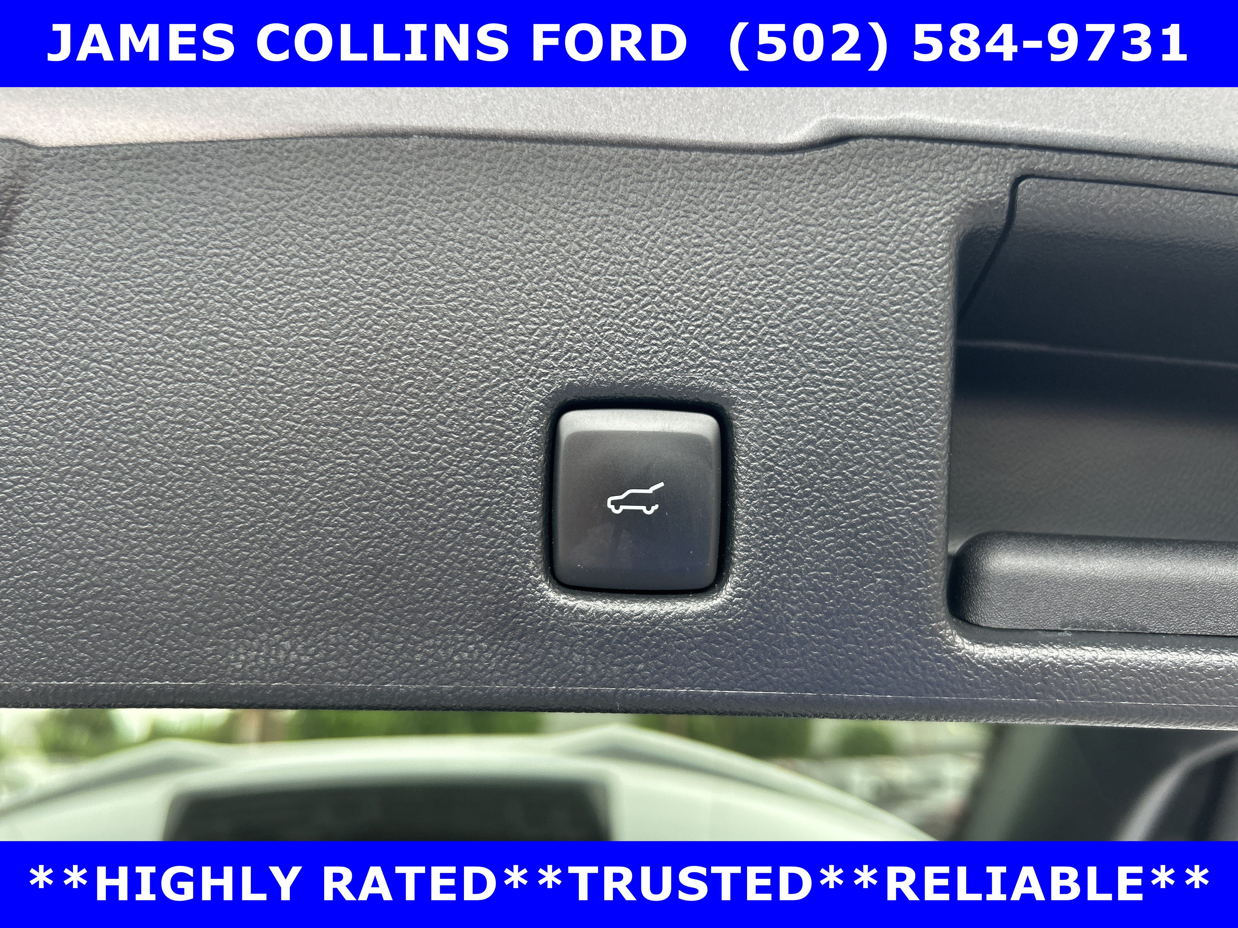 Certified 2024 Ford Escape ST-Line w/ Tech Pack #1 AWD/4WD image 11