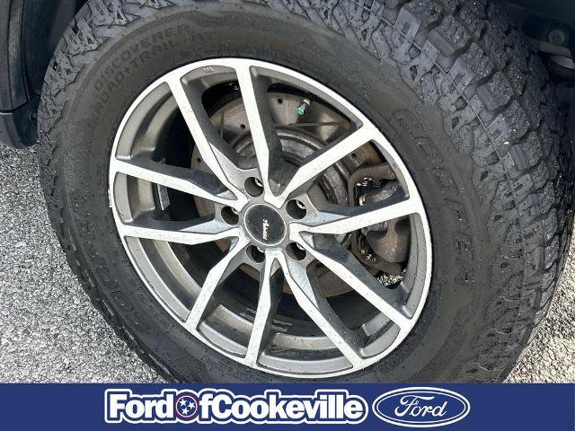 Used 2019 Jeep Cherokee Trailhawk AWD/4WD image 12