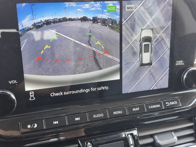 Used 2025 Nissan Pathfinder SL AWD/4WD image 20
