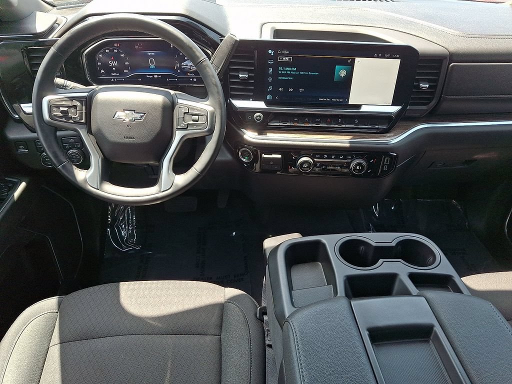 Used 2024 Chevrolet Silverado 1500 RST w/ Z71 Off-Road Package AWD/4WD image 11