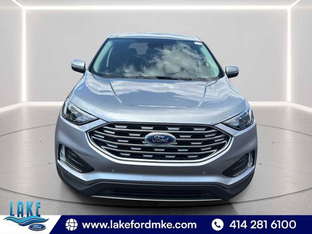Certified 2024 Ford Edge Titanium AWD/4WD image 2