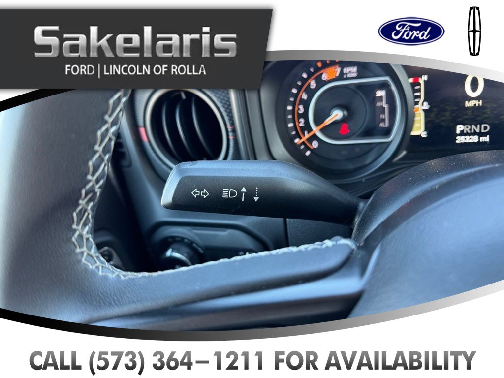 Used 2025 Jeep Wrangler Unlimited Rubicon AWD/4WD image 14