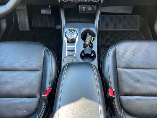 Certified 2022 Ford Escape Titanium image 23