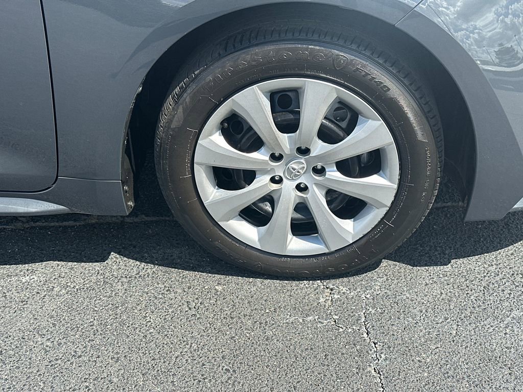 Used 2024 Toyota Corolla LE FWD image 12