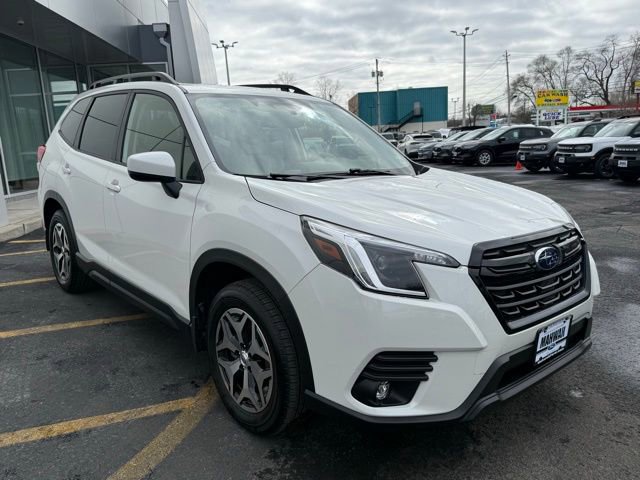 Used 2024 Subaru Forester Premium image 7