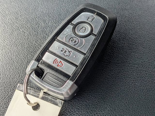 Certified 2021 Ford Edge ST-Line image 27