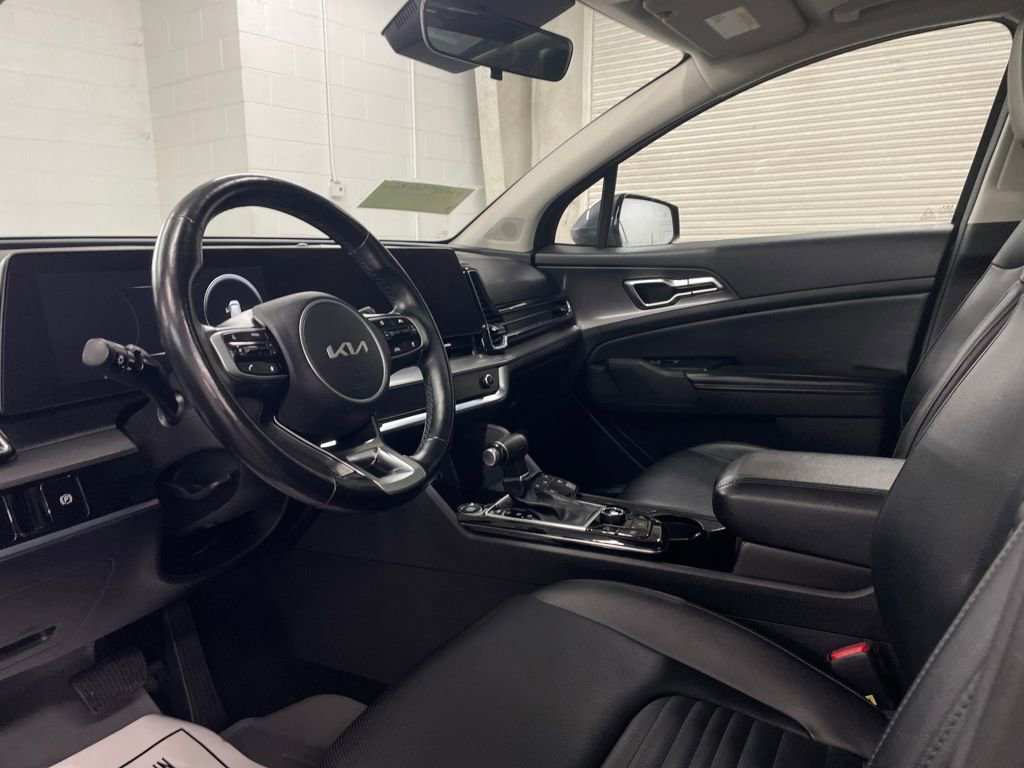 Used 2023 Kia Sportage SX image 6