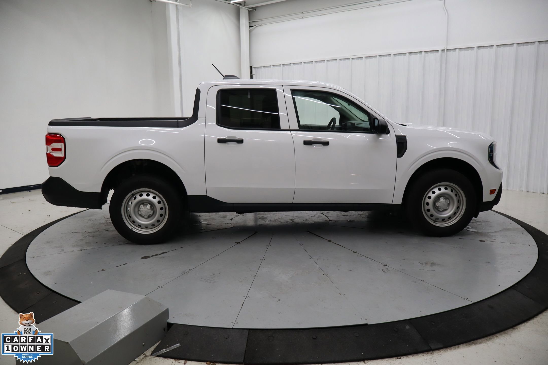 Certified 2025 Ford Maverick XL w/ Equipment Group 102A AWD/4WD image 2