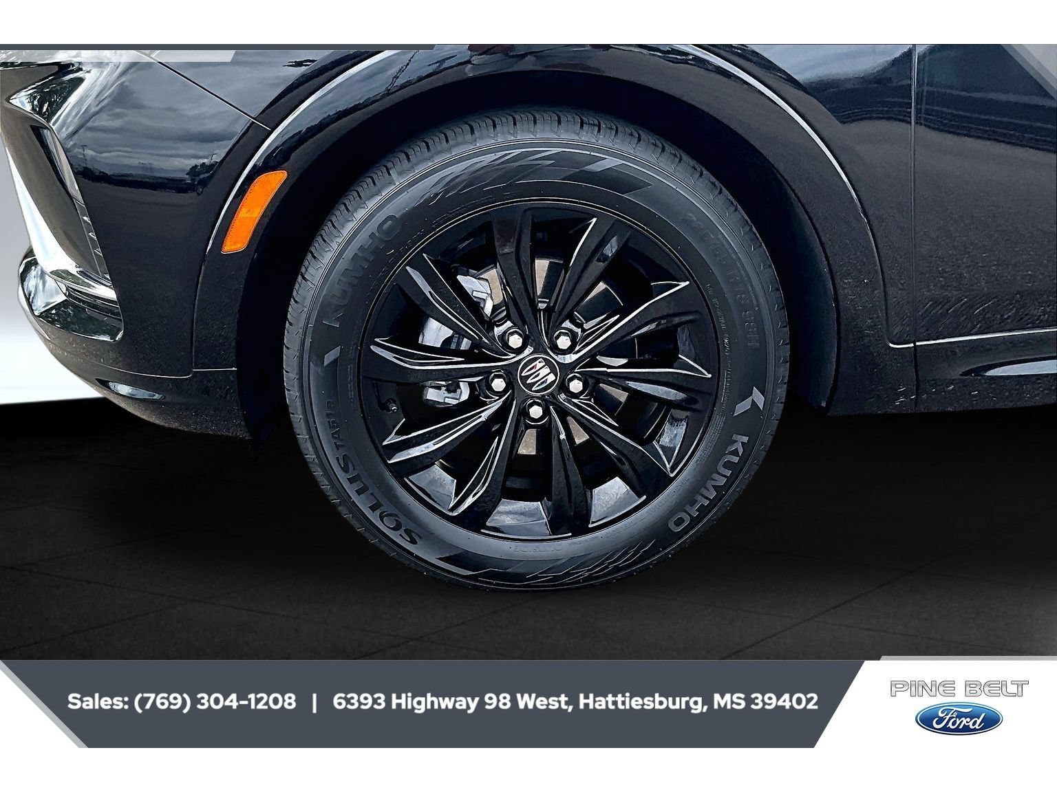 Used 2024 Buick Envista Sport Touring w/ Convenience I Package FWD image 7