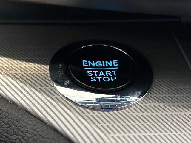 Certified 2022 Ford Explorer XLT w/ Equipment Group 202A image 17