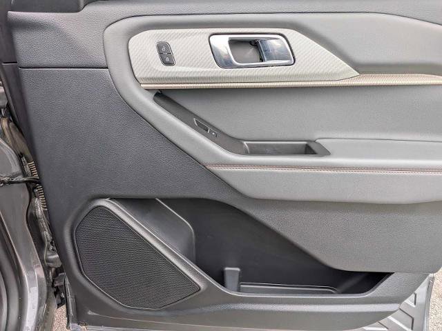 Certified 2025 Ford Explorer Active w/ Active Comfort Package RWD image 22