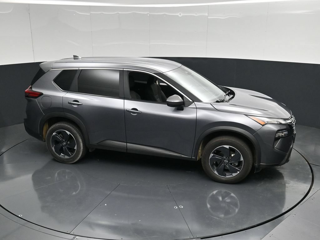 Used 2025 Nissan Rogue SV AWD/4WD image 36