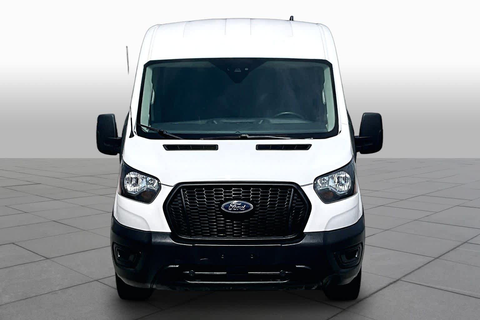 Certified 2023 Ford Transit 250 Medium Roof AWD image 4