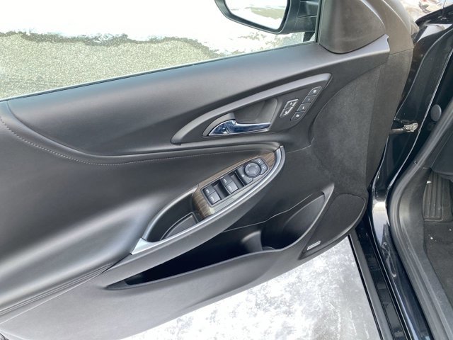 Used 2024 Chevrolet Malibu LT FWD image 11