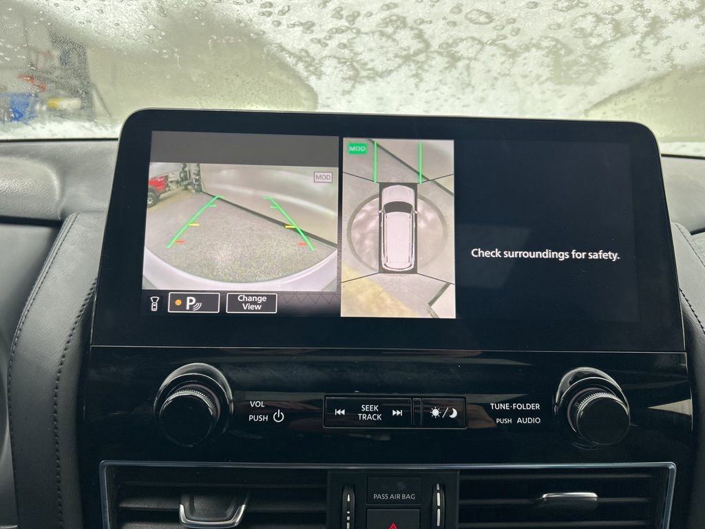 Used 2024 Nissan Armada SL w/ Midnight Edition Package image 18