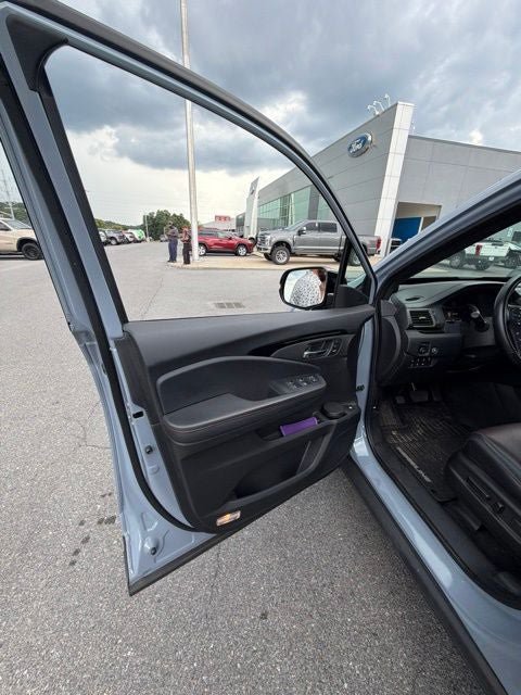 Used 2022 Honda Ridgeline Black Edition image 19