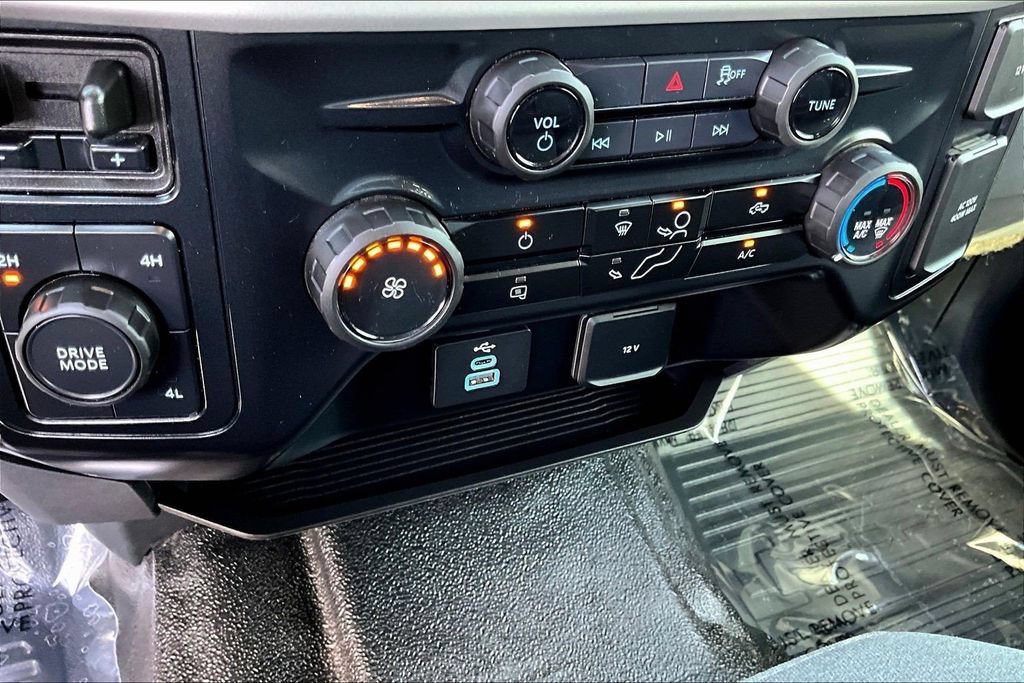 Certified 2025 Ford F250 XLT AWD/4WD image 19