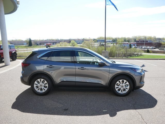 Certified 2024 Ford Escape Active w/ Tech Pack #2 FWD image 4