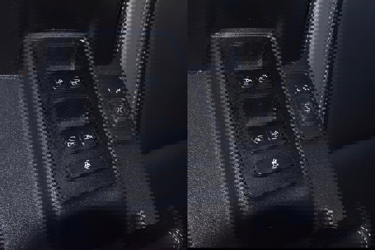 Certified 2025 Ford Bronco Outer Banks image 35