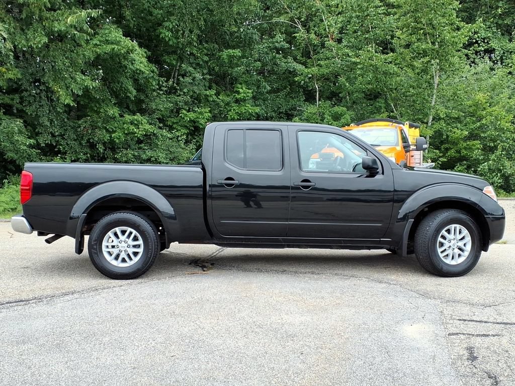 Used 2020 Nissan Frontier SV AWD/4WD image 3