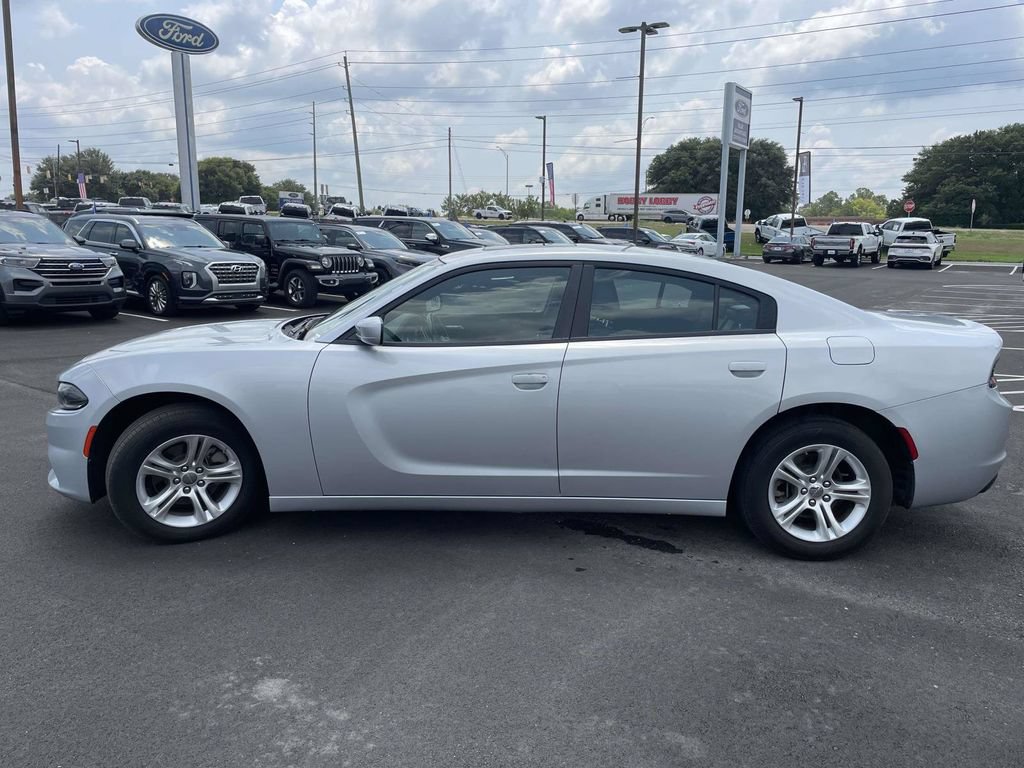 Used 2022 Dodge Charger SXT w/ Leather Interior Group RWD image 6