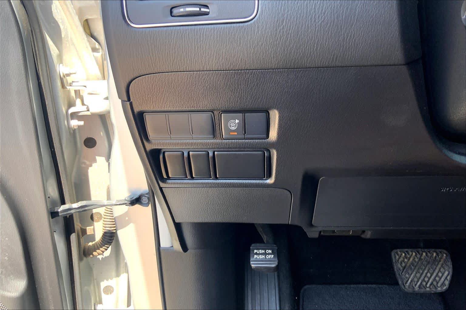 Used 2023 Nissan Armada SV RWD image 36