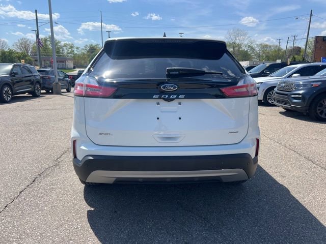 Certified 2023 Ford Edge SEL w/ Convenience Package AWD/4WD image 5