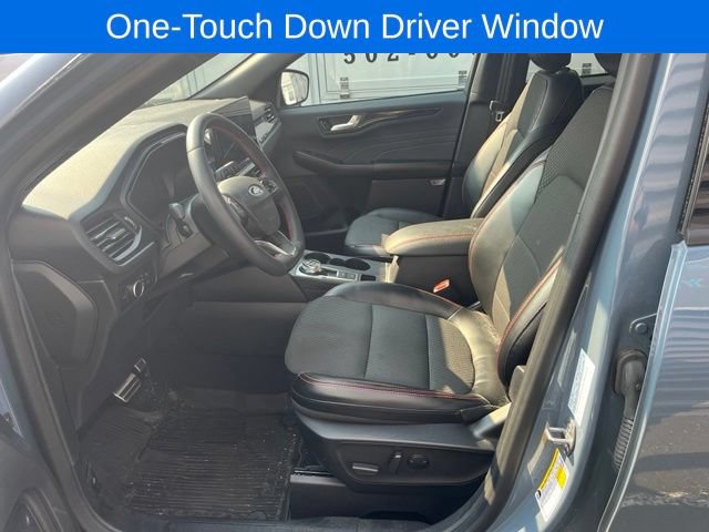 Certified 2023 Ford Escape ST-Line w/ Tech Pack #1 AWD/4WD image 7