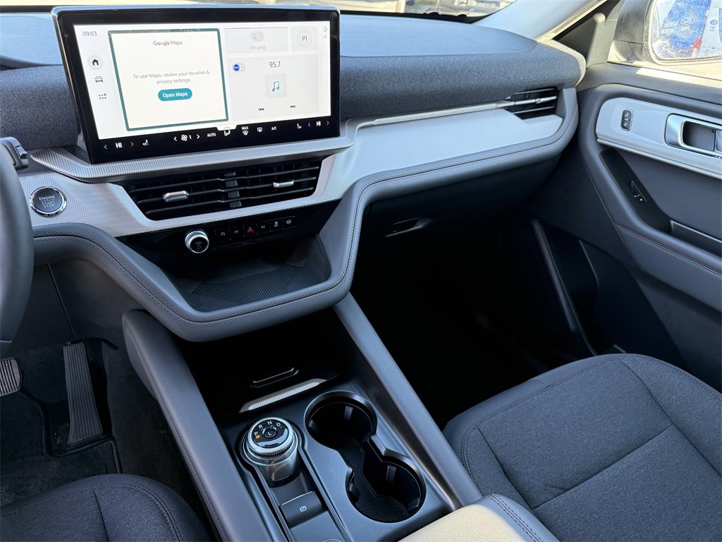 Certified 2025 Ford Explorer Active image 26
