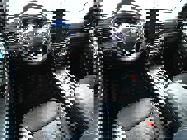 Certified 2023 Ford Explorer Limited w/ Limited Technology Package image 4