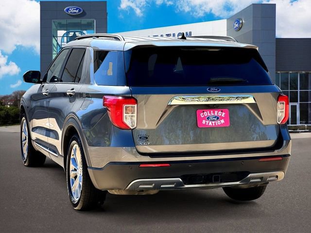 Certified 2021 Ford Explorer XLT w/ Equipment Group 202A image 2