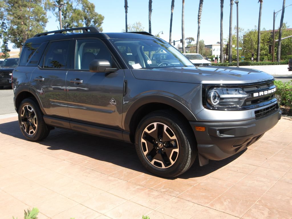 Certified 2024 Ford Bronco Sport Outer Banks AWD/4WD image 6