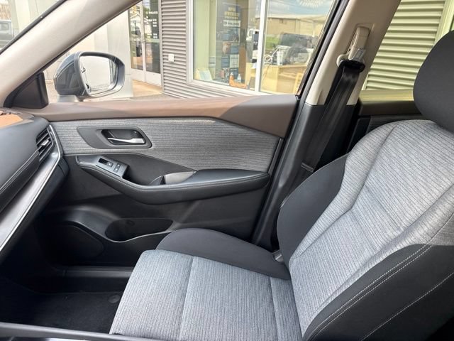 Used 2023 Nissan Rogue SV AWD/4WD image 25