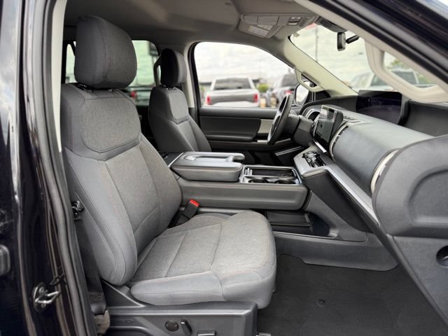 Certified 2025 Ford Expedition Active AWD/4WD image 17
