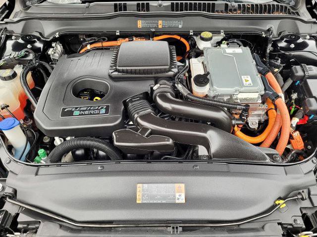 Certified 2018 Ford Fusion Energi SE image 36